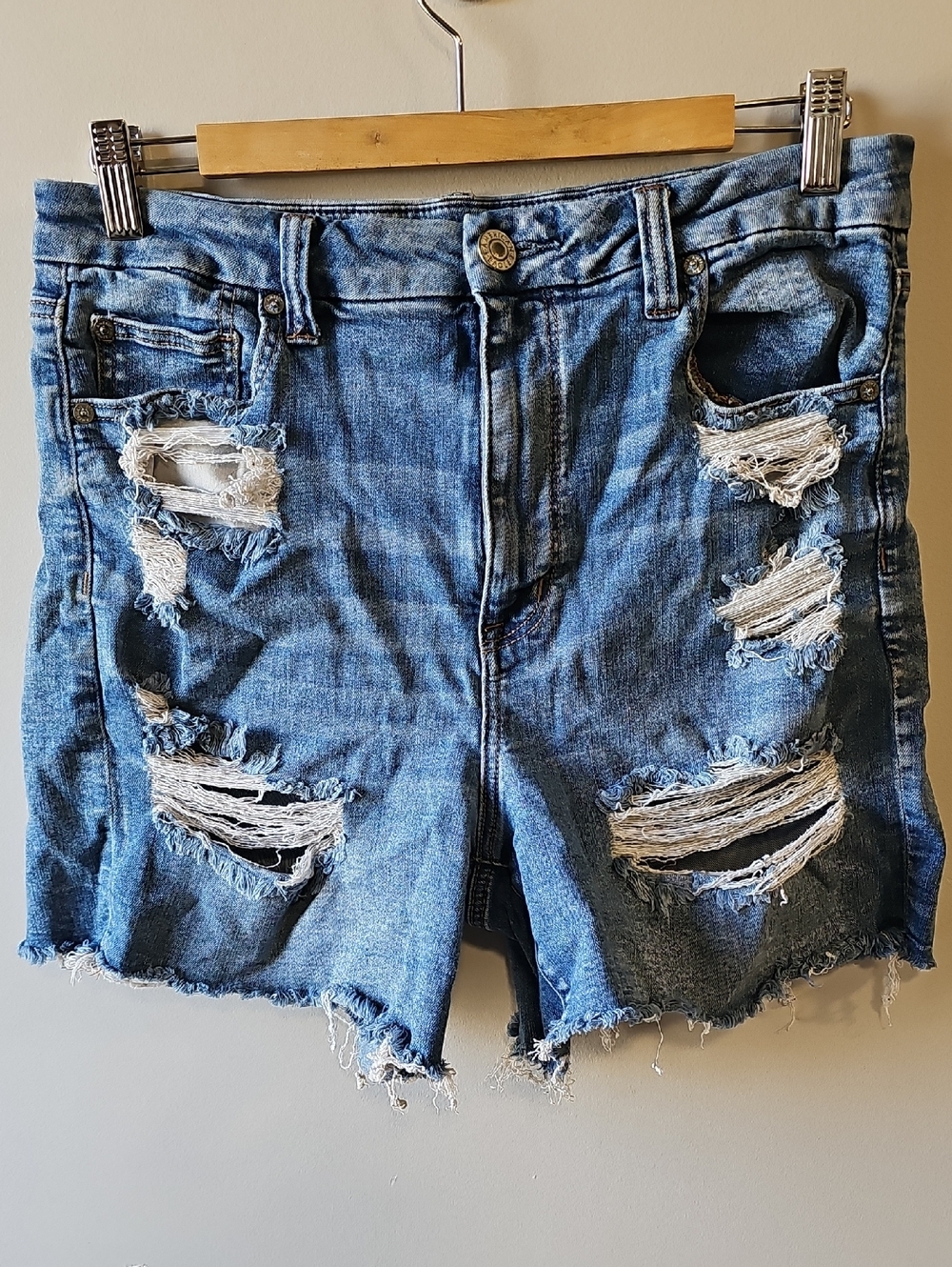 American Eagle Outfitters Next Level Stretch Size 14 Curvey High Rise Jean Short